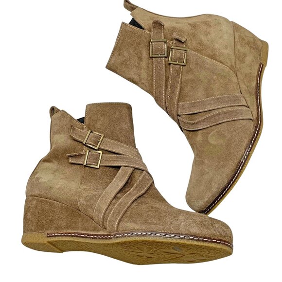 Eric Michael Queen Taupe Suede‎ Zip Wedge Booties - Picture 13 of 13